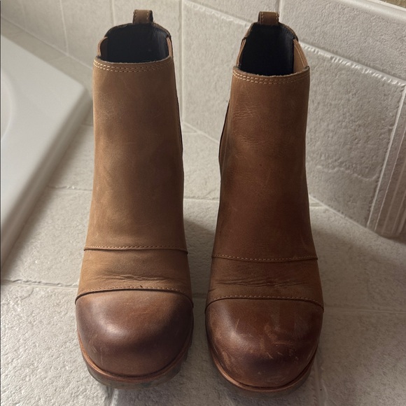 Sorel Tan Leather Ankle Booties - Picture 1 of 7